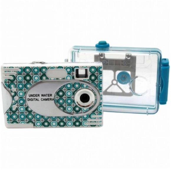Vivitar AquaShot Underwater Digital Camera (Patterned Turquoise/Blue) - Picture 3 of 4